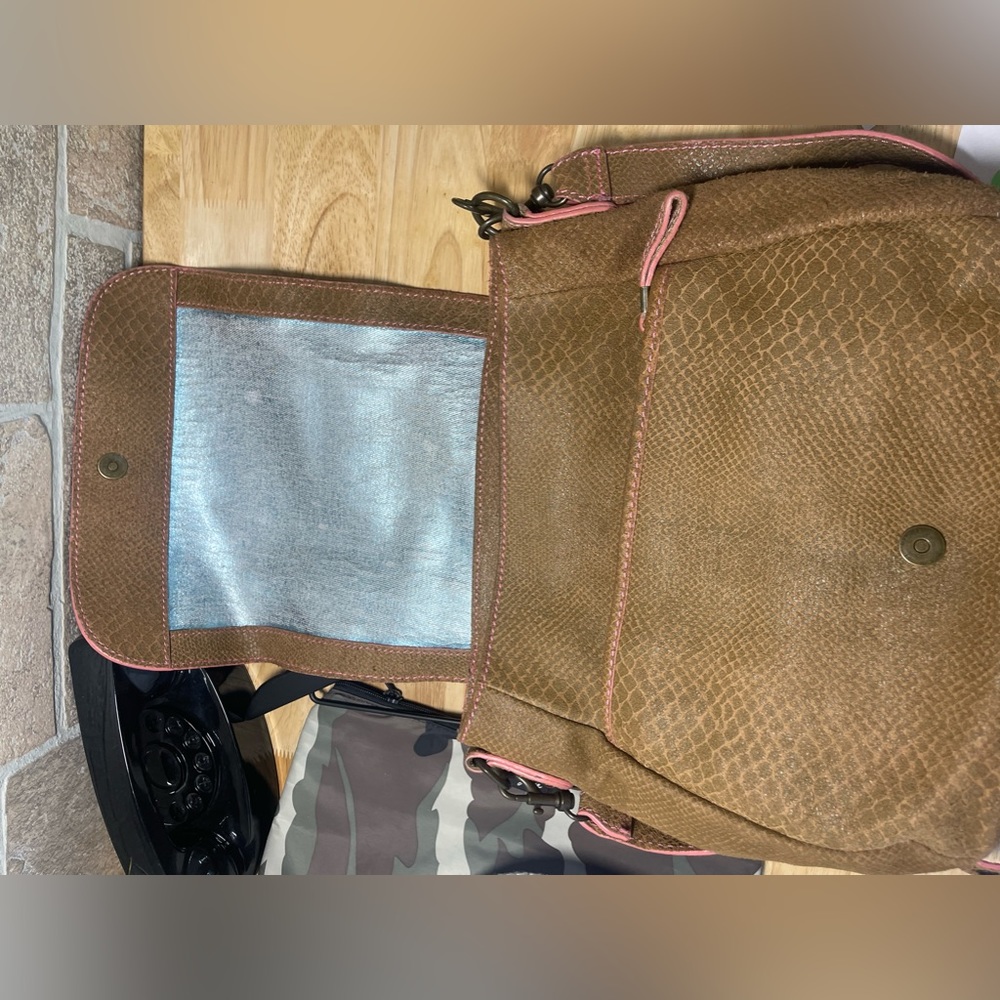 Liebeskind Brown Leather Hobo with Pink Trim - Picture 8 of 13